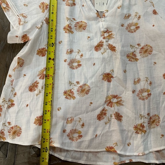 Wonderly Blouse NWT - Picture 3 of 9